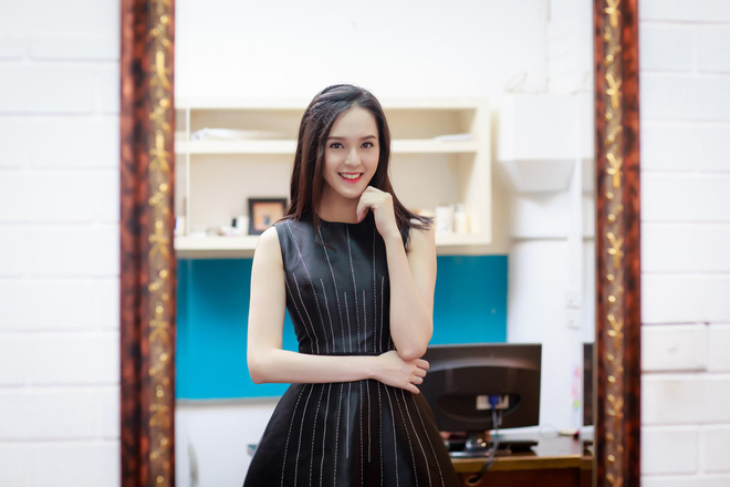 a hau hoang anh lan dau xuat hien sau khi sinh con gai dau long