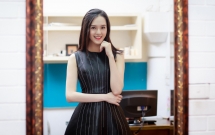 a hau hoang anh lan dau xuat hien sau khi sinh con gai dau long