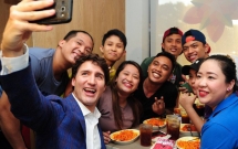 khi chup anh selfies giet nhieu nguoi hon ca map