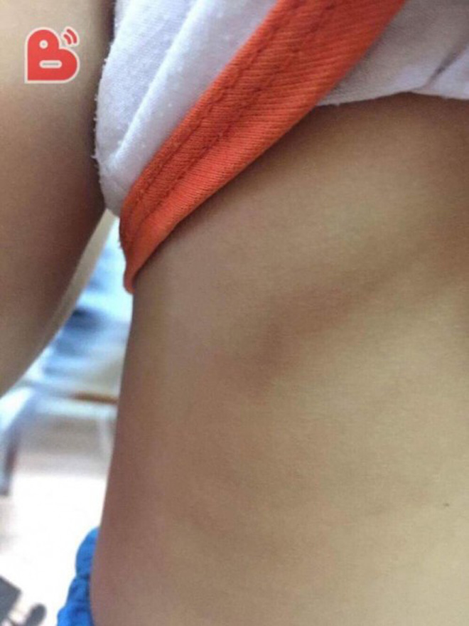 ha noi nghi ngo con bi bao hanh khi song chung voi me ke me de am tham theo doi va quay lai duoc canh tuong dau long