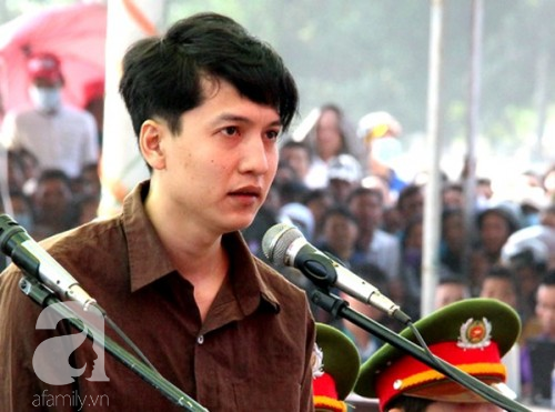 vu tham an binh phuoc me cua tu tu nguyen hai duong ngat xiu khi hay tin con trai sap bi tiem thuoc