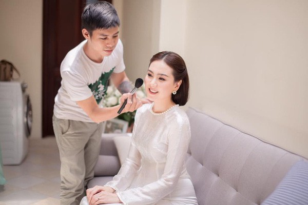 sap ky niem 1 nam lay chong mai ngoc danh dan ca khuc phat trong dam cuoi he lo hinh anh giau ky bay lau