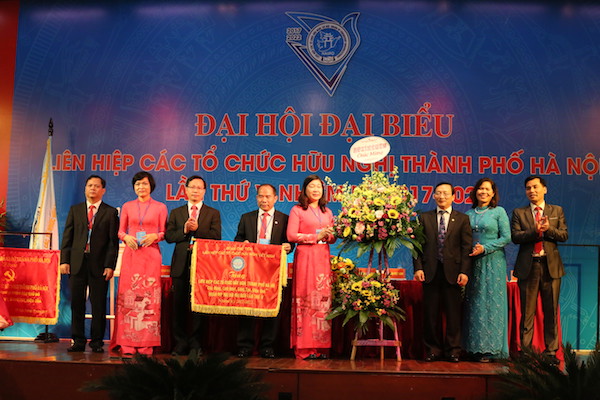 ba nguyen lan huong tai dac cu chu tich haufo khoa v