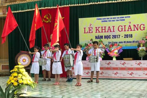 truong tieu hoc tan phong khong ngung doi moi quan ly va nang cao chat luong giao duc