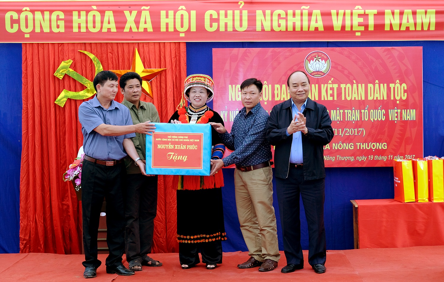 thu tuong nguyen xuan phuc du ngay hoi dai doan ket toan dan toc tai bac kan