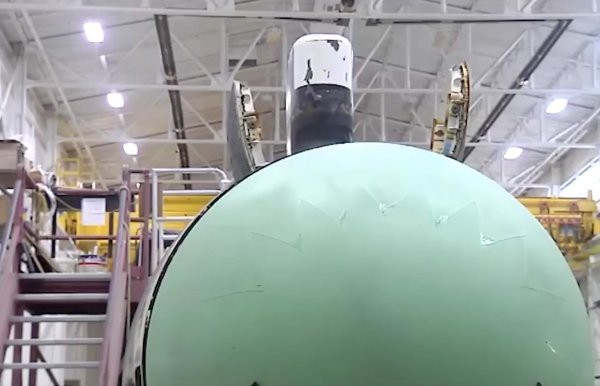 23 buc anh tiet lo khong chi khong quan hai quan my cung co vung 51 tuyet mat