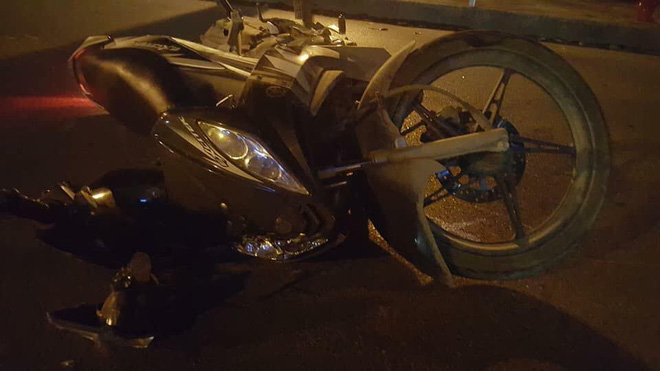 tong trung roi keo le 2 nam sinh dai hoc fpt gan 40m tai xe chay tron bo mac 2 nan nhan nam bat tinh giua duong