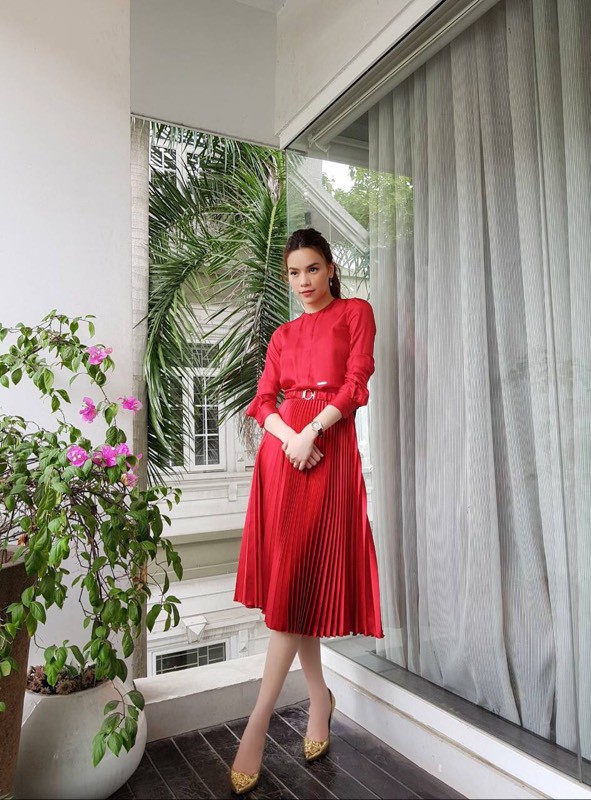 ho ngoc ha bat ngo noi ve chuyen bi che hat do giua on ao chi pu