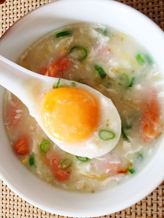 thuc don 25 mon an du 4 nhom dinh duong vua lam tre khoai khau lai giam dau viem hong om sot