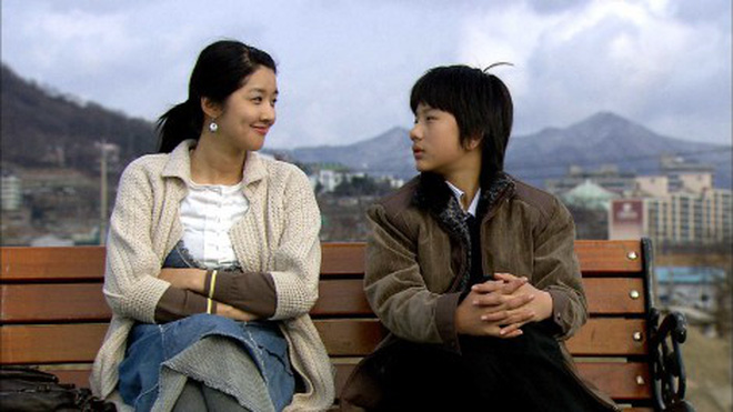 canh hon gay soc nhat phim han mot thoi dan chi 25 tuoi hon sao nhi 12 tuoi nghet tho