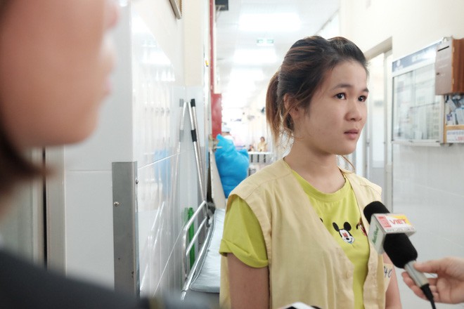 thuong tam thieu nu 17 tuoi bi tat axit huy hoai dung nhan tren duong tan ca lam tro ve