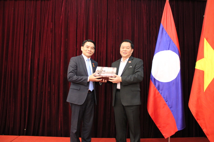 lanh dao bo cong an va tong cuc chinh tri tiep doan dai bieu lao co cong voi cach mang viet nam