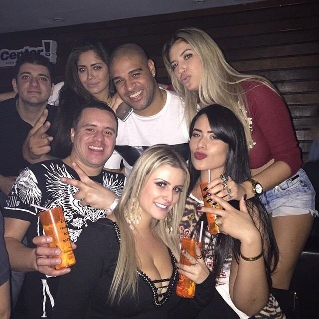 ronaldinho ronaldo beo va nhung sao brazil dinh be boi tinh duc