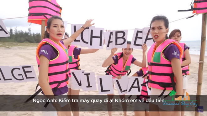 thi sinh hoa hau hoan vu viet nam cau gat kiem tra lai may quay di a