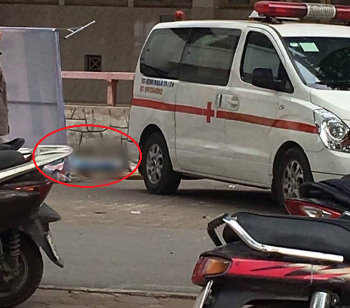 ha noi nam thanh nien de lai thu tuyet menh roi tu tang 6 truong dai hoc xay dung tu vong