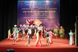 44 sinh vien lao campuchia tot nghiep dai hoc y duoc thai binh nhung bac si cua tinh huu nghi
