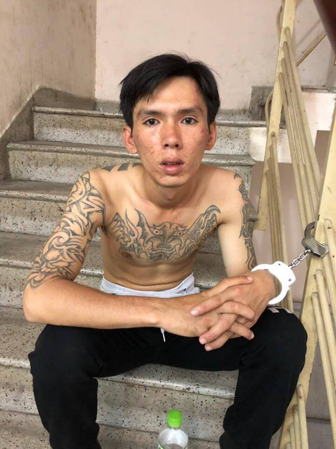 nam thanh nien tao ton cuop day chuyen vang cua nu du khach ngoai quoc o trung tam sai gon