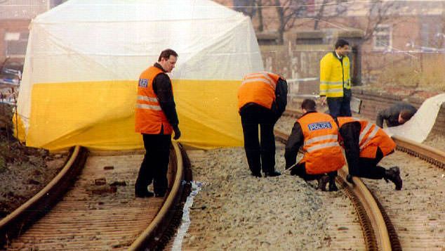 liverpool 38 be trai 3 tuoi bi giet hai tra tan da man boi 2 dua tre 10 tuoi gay chan dong nuoc anh