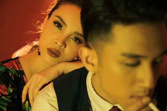 yen trang hoa quy co co dien lam song lai bai hit anh khong muon bat cong voi em