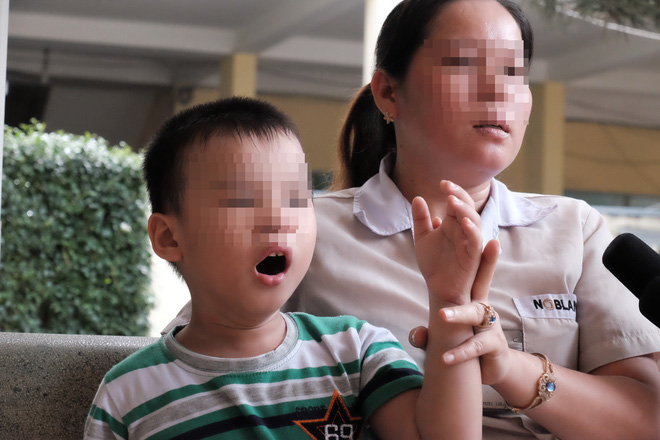 vu bao mau bao hanh tre em tai mam xanh nhieu tre quay khoc mat ngu ve dem tham chi co trieu chung tu ky