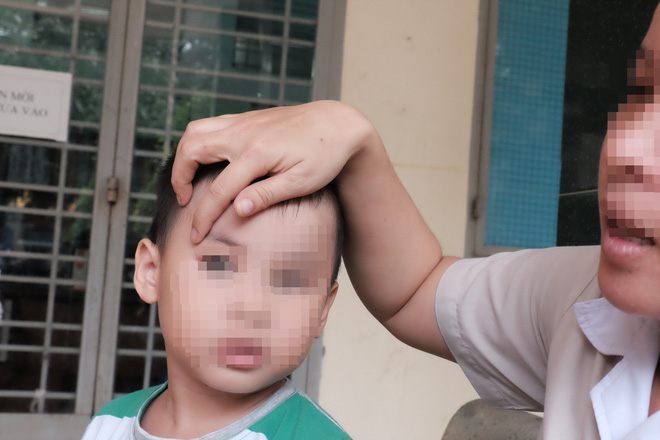 vu bao mau bao hanh tre em tai mam xanh nhieu tre quay khoc mat ngu ve dem tham chi co trieu chung tu ky