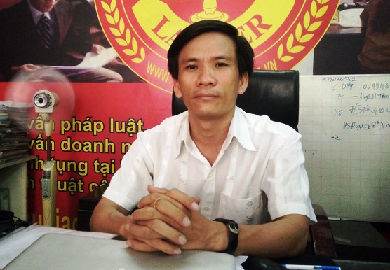 bi thay co bao hanh tre khoc lon anh mat hoang mang so hai khi bo me dua den truong