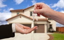 o nha thue nhung van co mua bon banh toi nhan them dong no nan phien toai vi si dien