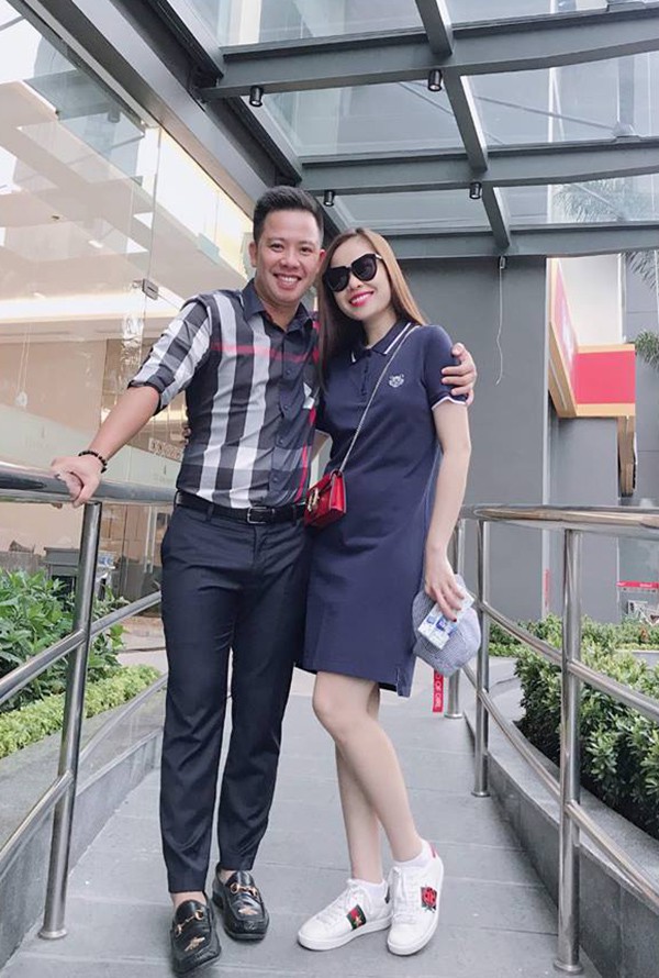 loat anh tinh tu cua giang hong ngoc va ban trai doanh nhan giua nghi an bau bi