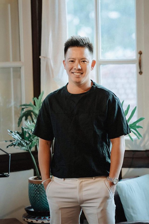loat anh tinh tu cua giang hong ngoc va ban trai doanh nhan giua nghi an bau bi