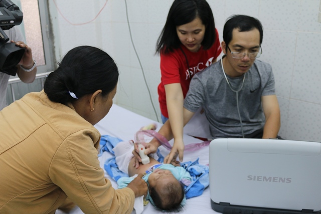 hsbc viet nam vinacapital foundation ho tro y te ninh thuan
