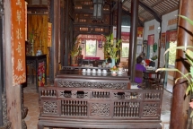 doc dao nha co mien tay ngoi nha nhieu cot nhat nam bo