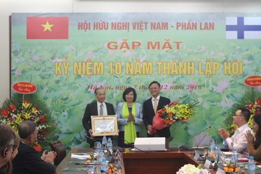 hoi huu nghi viet nam phan lan 10 nam xay dung va phat trien