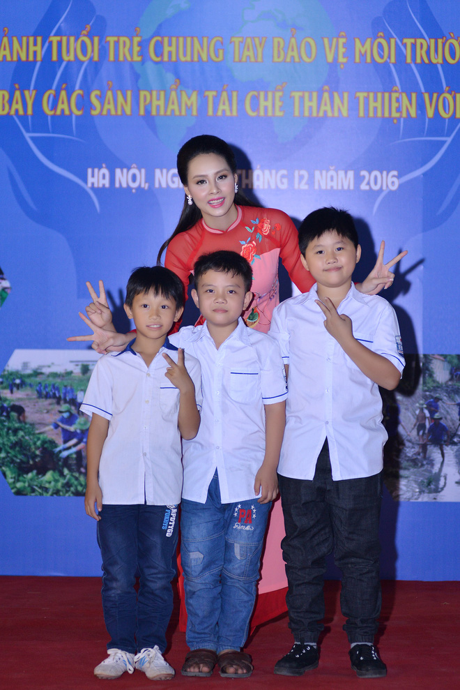 hoa hau bien thuy trang nen na trong vai tro moi