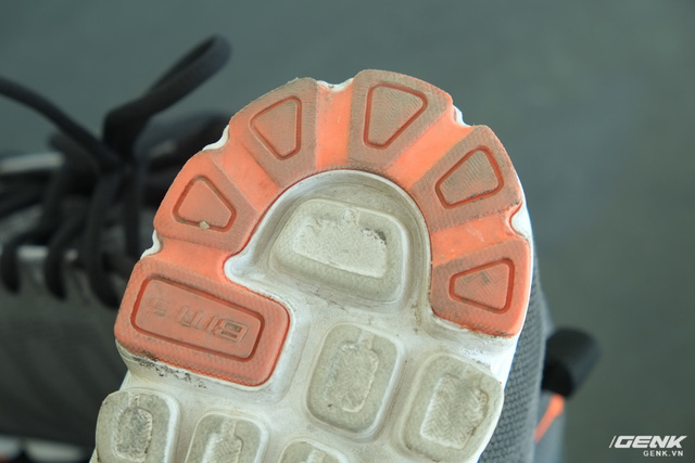 review chi tiet bitis hunter 3 cai tien nhieu nhung van chua an thua