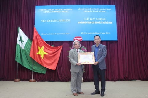 hoi quoc te ngu viet nam 60 nam mot chang duong