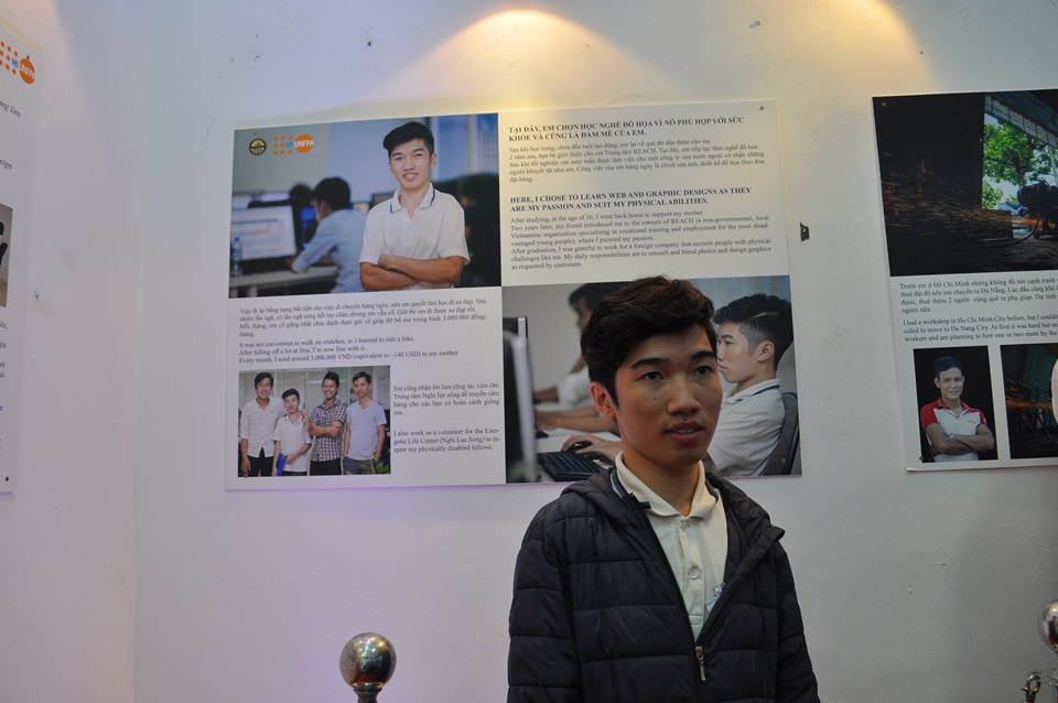 khai mac trien lam anh ve nhung nguoi di cu noi toi goi la nha