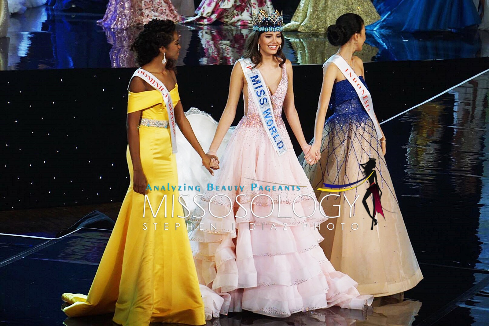 co sinh vien 19 tuoi dang quang hoa hau the gioi 2016