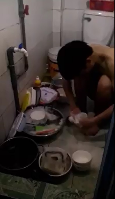 nua dem nguoi chong da lam mot viec khien chi em phu nu day song