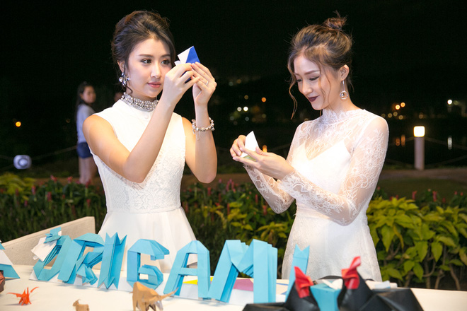 hot girl quynh anh shyn va salim dat tay nhau di su kien