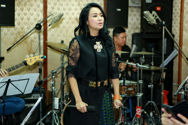 thanh lam ngoi le duoi dat tap nhac