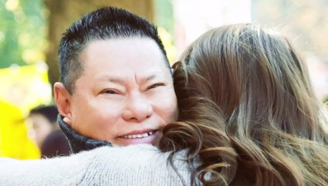 lo anh than mat cua ngoc trinh va ban trai ty phu 72 tuoi