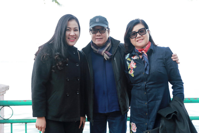 danh ca elvis phuong tranh thu dua vo di tham thu ha noi