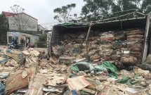 video toan bo khoanh khac xe tai lat de chet 5 nguoi o hai duong