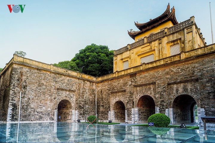 du li ch ha no i 9 di a danh khong nen bo lo