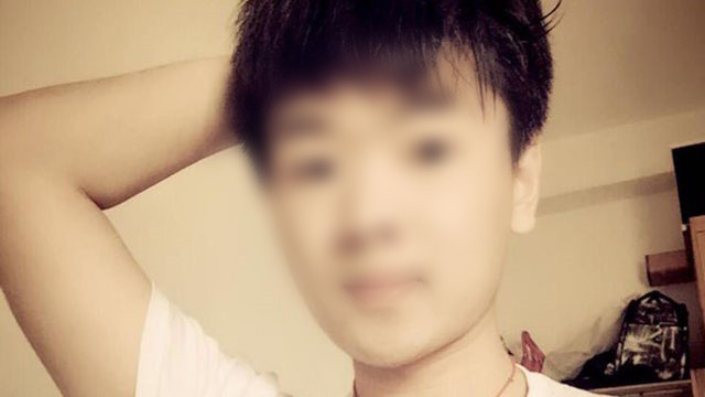 vi bi doa cong khai dong tinh nam thanh nien 17 tuoi sat hai ban trai roi giau thi the vao vali