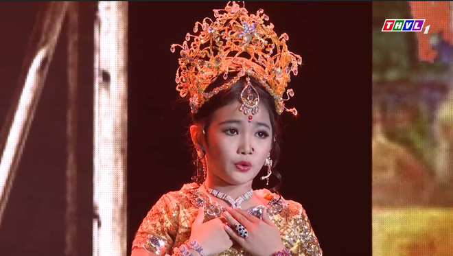 viet huong bat khoc nghe van trang tam su chuyen co gai chua hoang vua mat me