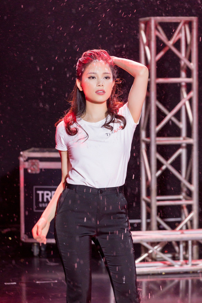 bi che thieu kinh nghiem nhung ky duyen thang the look 2 lan lien tiep loai thi sinh doi pham huong