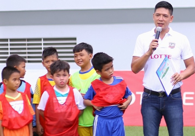 dan mang truy lung bang chung thoi diem truong quynh anh binh minh than mat trong loat anh moi lo