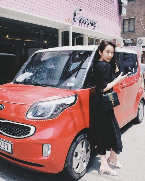 doi ban than hot nhat nhi viet nam vi vua la tieu thu la ngoc canh vang vua xinh dep nhieu tai nang