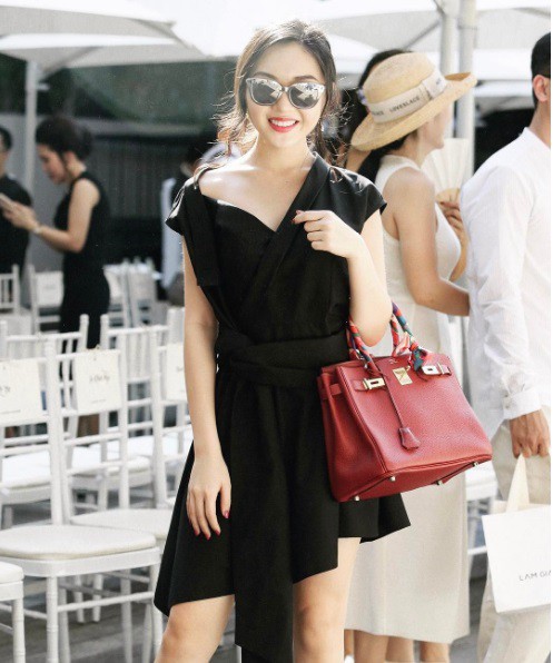 doi ban than hot nhat nhi viet nam vi vua la tieu thu la ngoc canh vang vua xinh dep nhieu tai nang